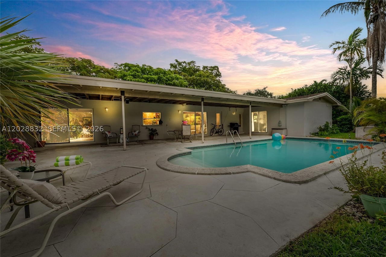 Real estate property located at 16420 81st Ave, Miami-dade, Southwood 8th Addn, Palmetto Bay, FL