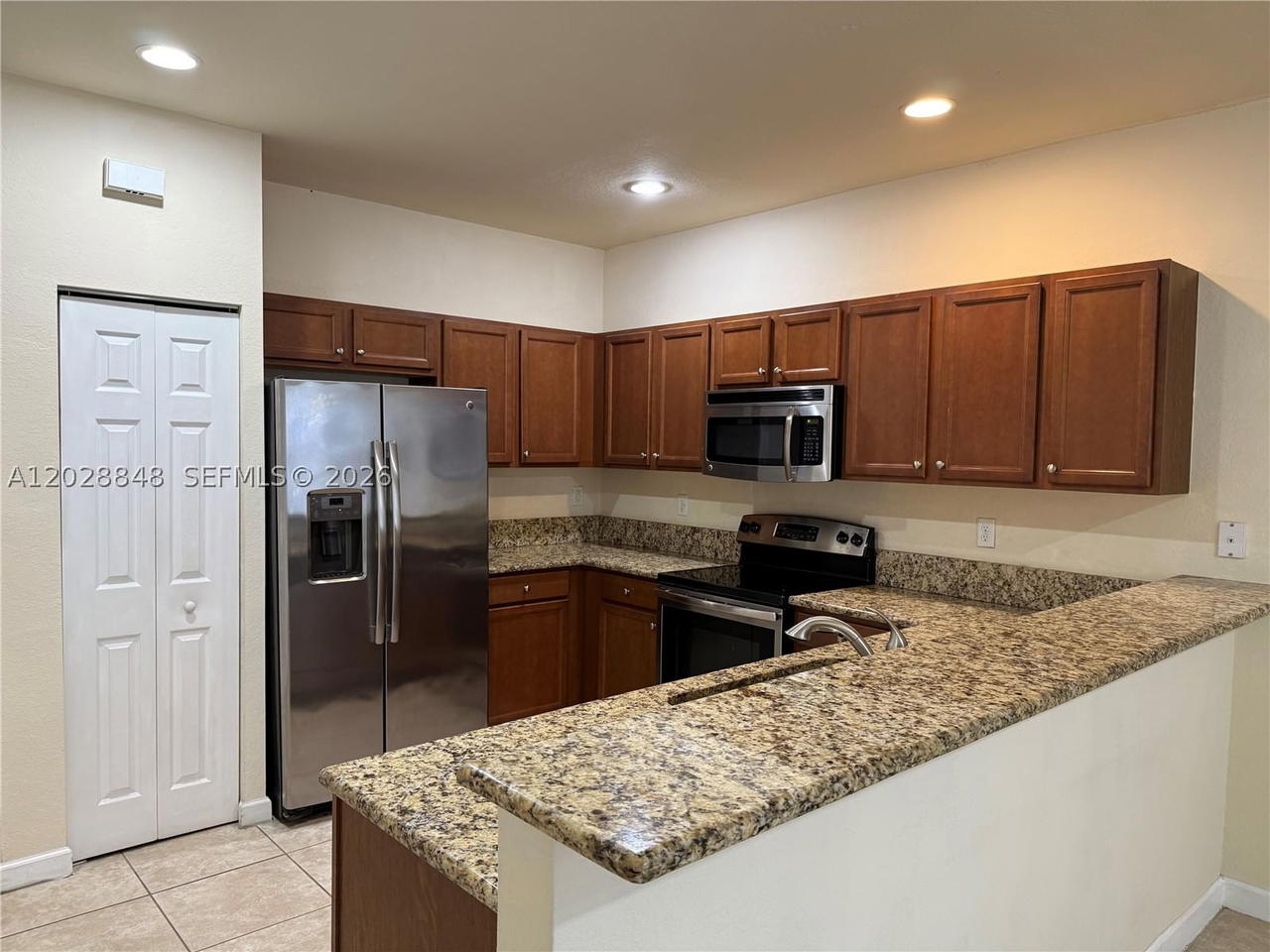 Real estate property located at 8923 35th Ave, Miami-dade, Bellagio Villas, Hialeah, FL