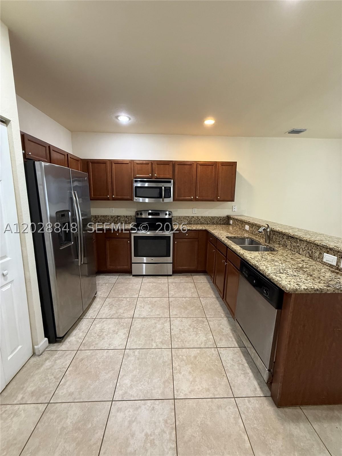 Real estate property located at 8923 35th Ave, Miami-dade, Bellagio Villas, Hialeah, FL
