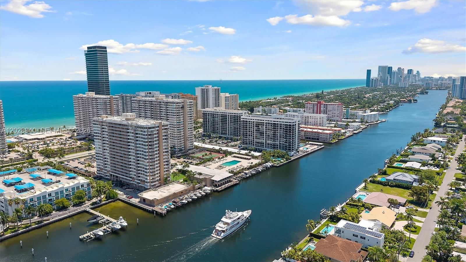 Real estate property located at 1965 Ocean Dr #3L, Broward, Hemispheres Condo, Hallandale Beach, FL