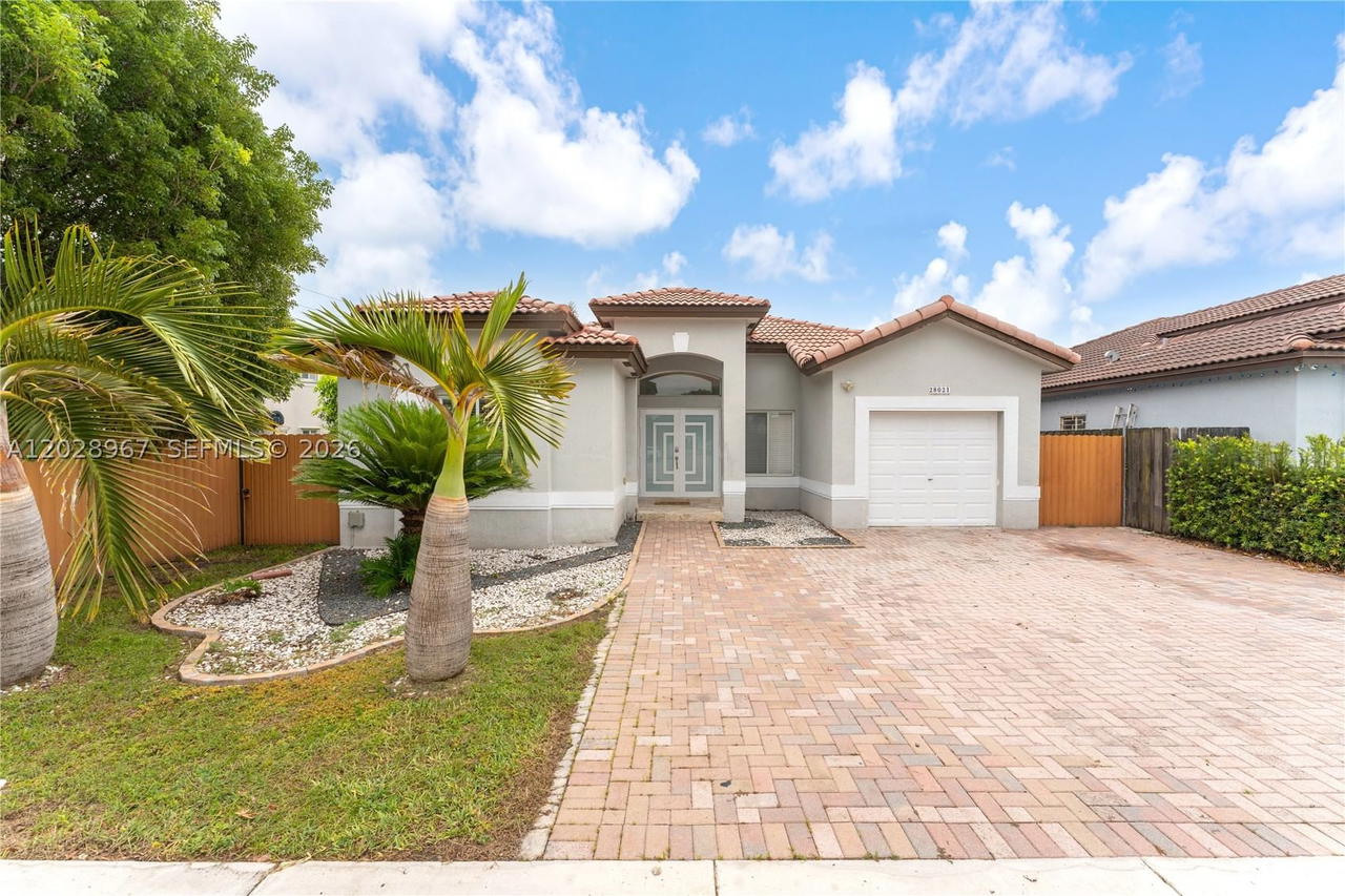 Real estate property located at 28021 133rd Pl, Miami-dade, Chateau Royal Estates, Homestead, FL