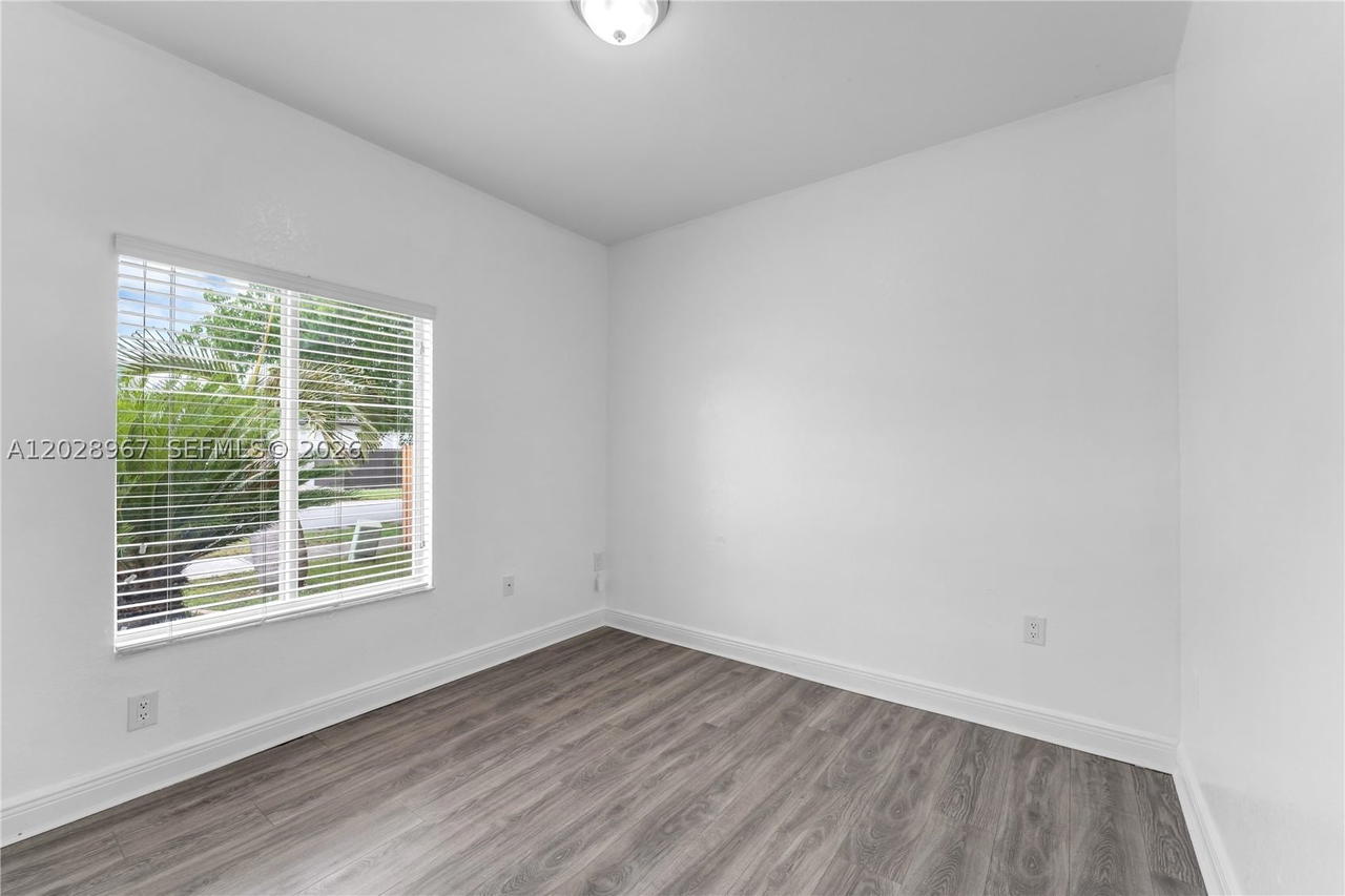 Real estate property located at 28021 133rd Pl, Miami-dade, Chateau Royal Estates, Homestead, FL