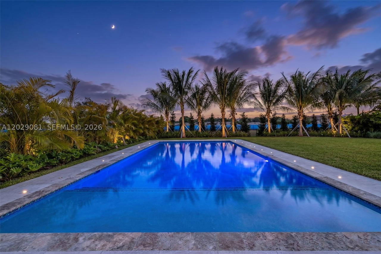 Real estate property located at 16689 Botaniko Dr N, Broward, Weston Estates, Weston, FL