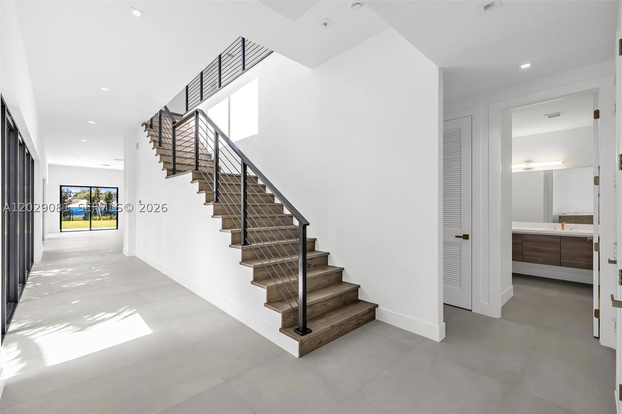 Real estate property located at 16689 Botaniko Dr N, Broward, Weston Estates, Weston, FL