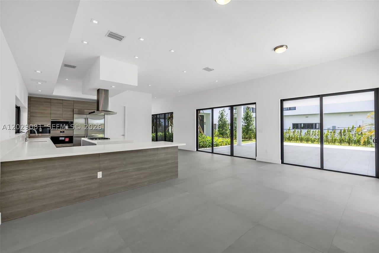 Real estate property located at 16689 Botaniko Dr N, Broward, Weston Estates, Weston, FL