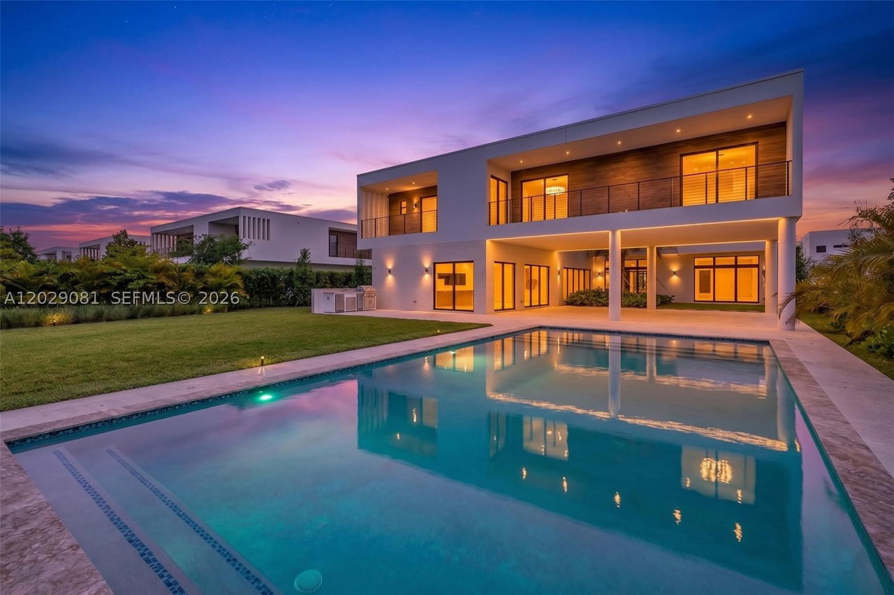 Real estate property located at 16689 Botaniko Dr N, Broward, Weston Estates, Weston, FL