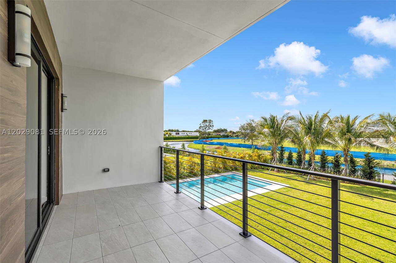 Real estate property located at 16689 Botaniko Dr N, Broward, Weston Estates, Weston, FL