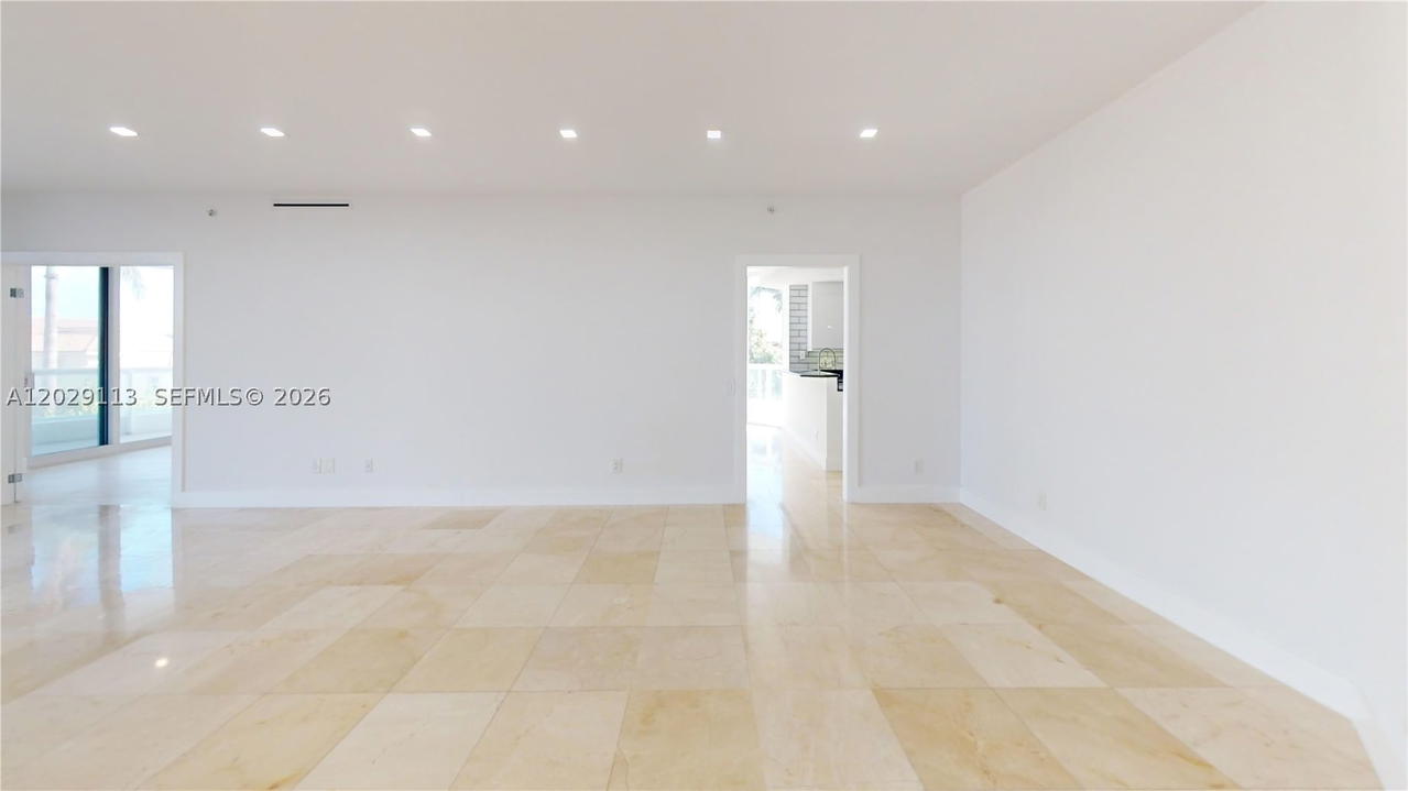 Real estate property located at 21050 38th Ave #305, Miami-dade, Atlantic Iii At The Point, Aventura, FL
