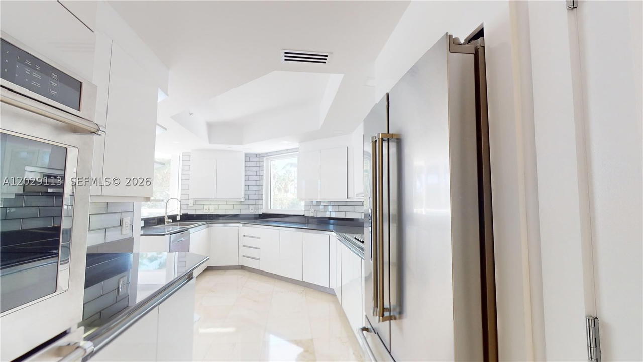 Real estate property located at 21050 38th Ave #305, Miami-dade, Atlantic Iii At The Point, Aventura, FL