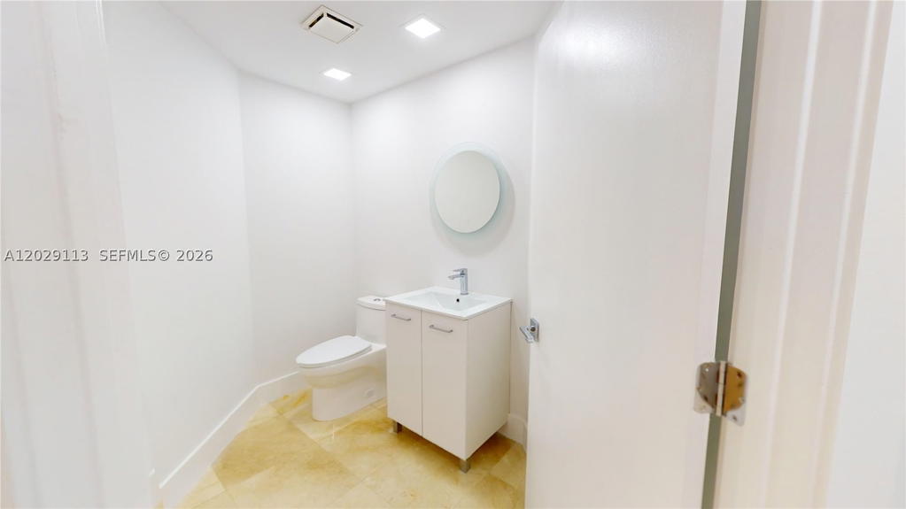 Real estate property located at 21050 38th Ave #305, Miami-dade, Atlantic Iii At The Point, Aventura, FL
