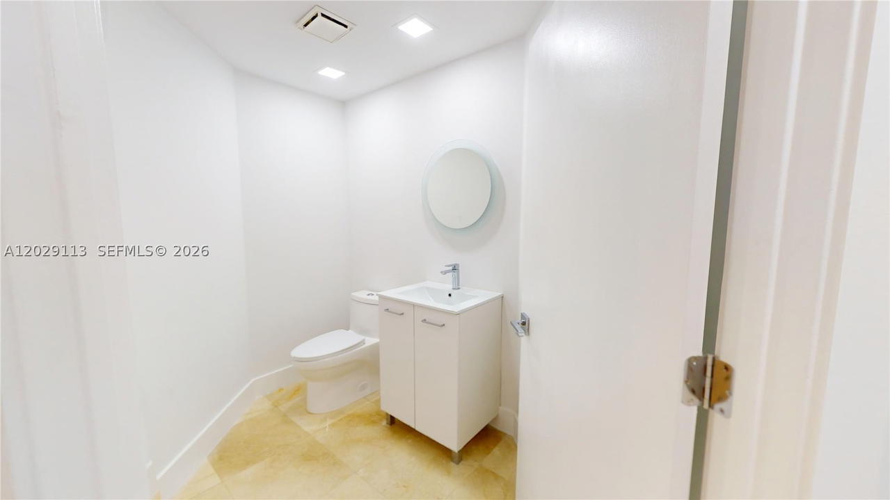 Real estate property located at 21050 38th Ave #305, Miami-dade, Atlantic Iii At The Point, Aventura, FL