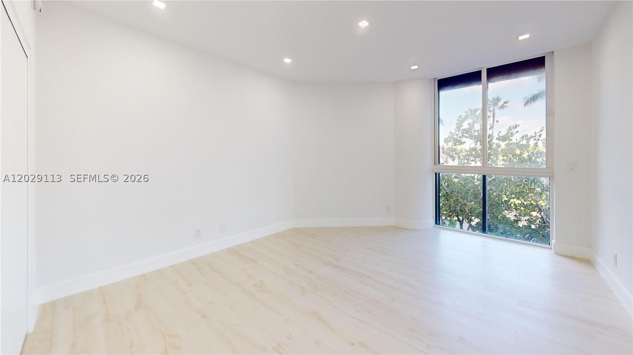 Real estate property located at 21050 38th Ave #305, Miami-dade, Atlantic Iii At The Point, Aventura, FL
