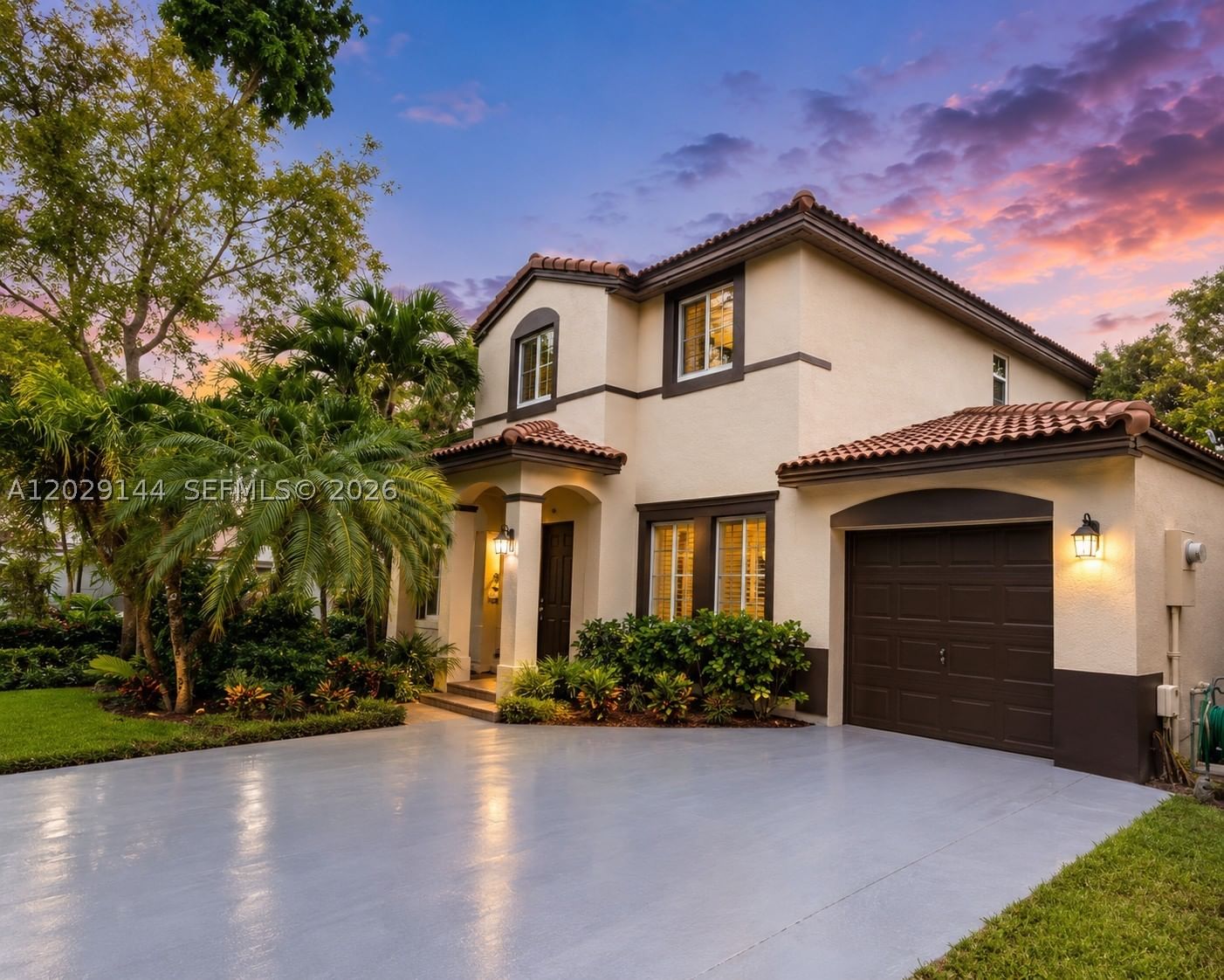 Real estate property located at 9633 163rd Ct, Miami-dade, Forest Lakes Villas, Miami, FL