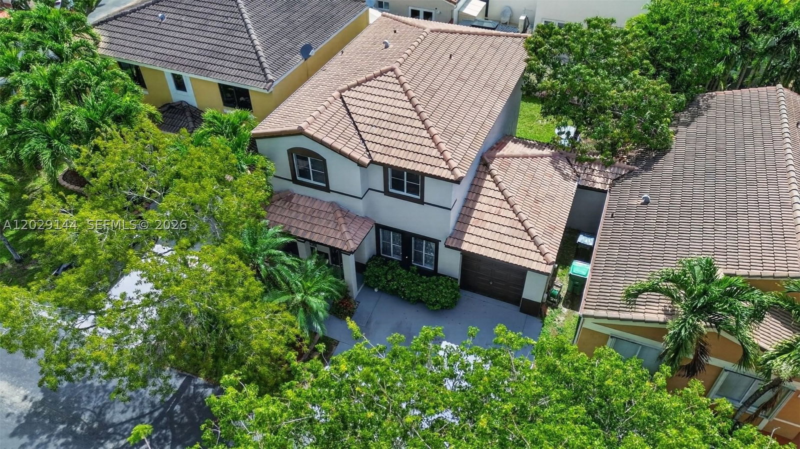 Real estate property located at 9633 163rd Ct, Miami-dade, Forest Lakes Villas, Miami, FL