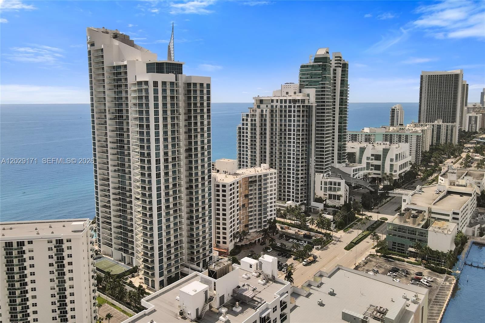 Real estate property located at 3101 Ocean Dr #2208, Broward, Ocean Palms Condo, Hollywood, FL