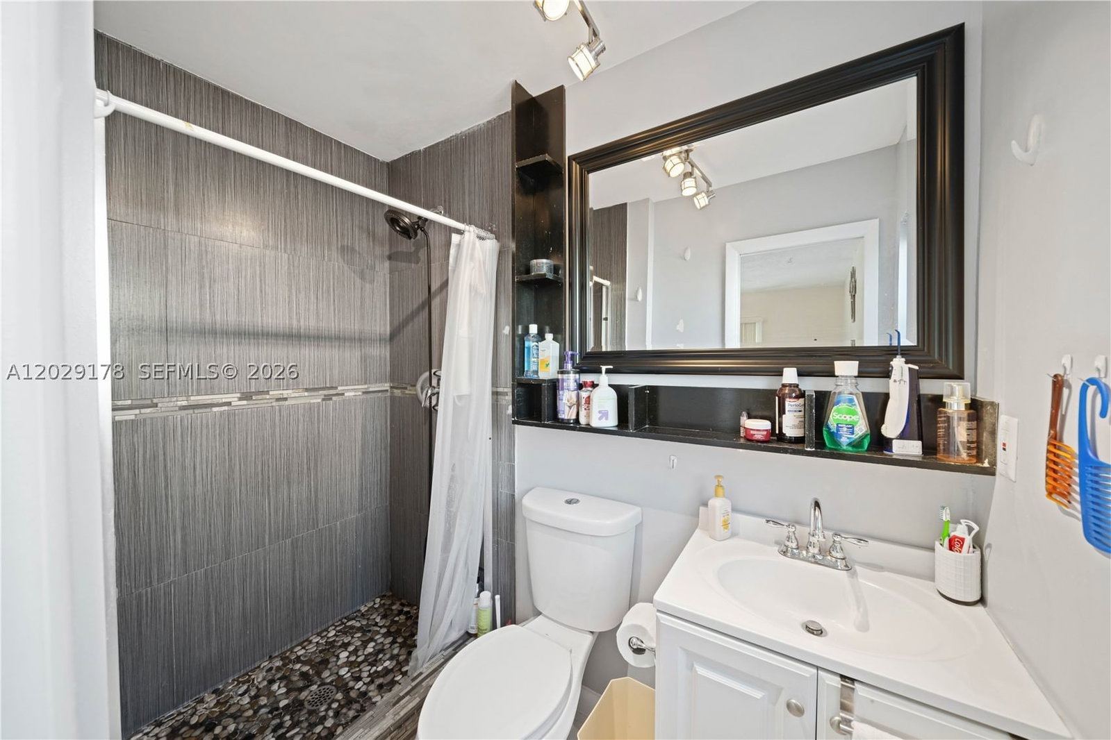 Real estate property located at 7715 9th St, Broward, Lauderdale North Park Sec, North Lauderdale, FL