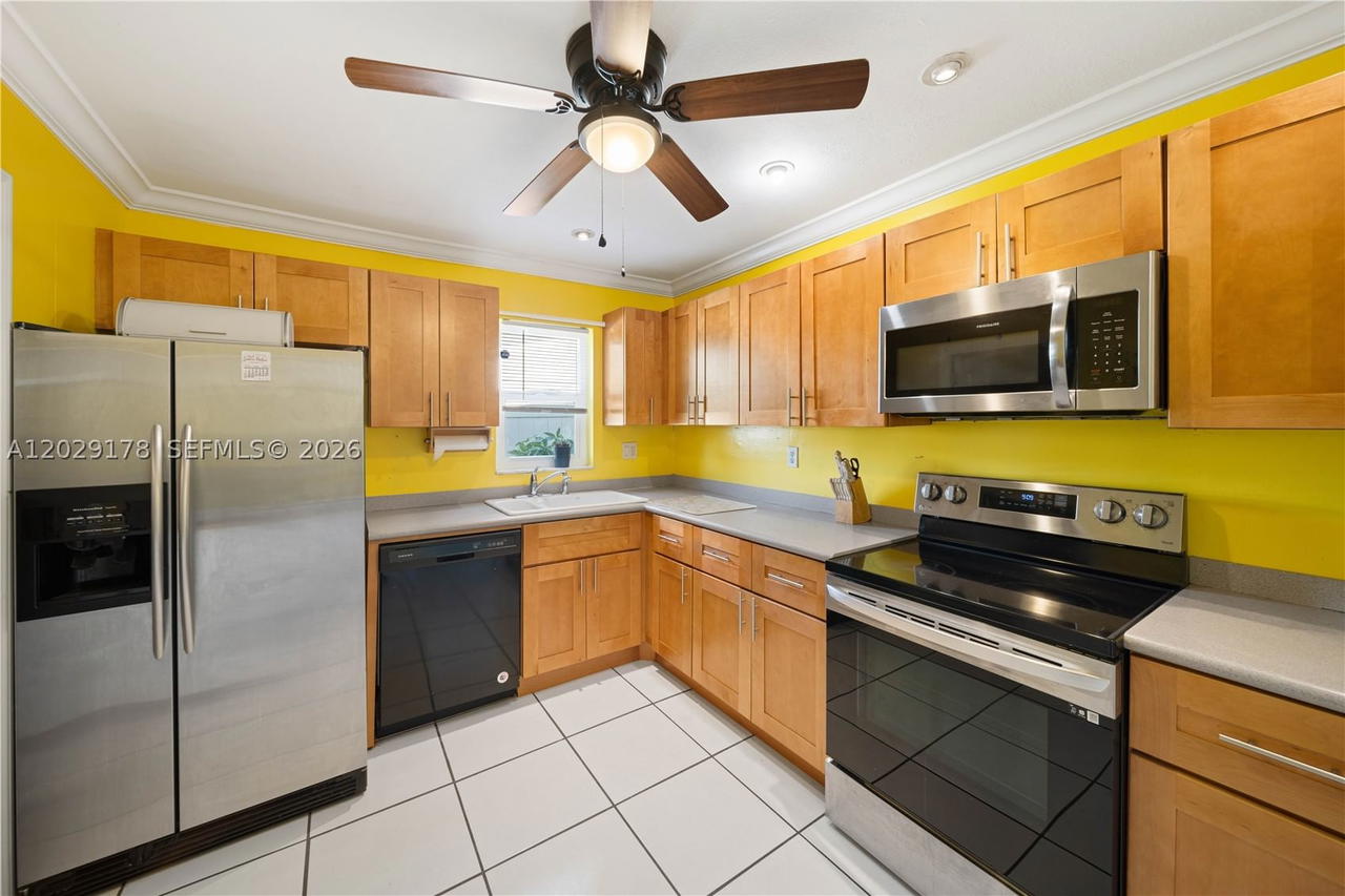 Real estate property located at 7715 9th St, Broward, Lauderdale North Park Sec, North Lauderdale, FL