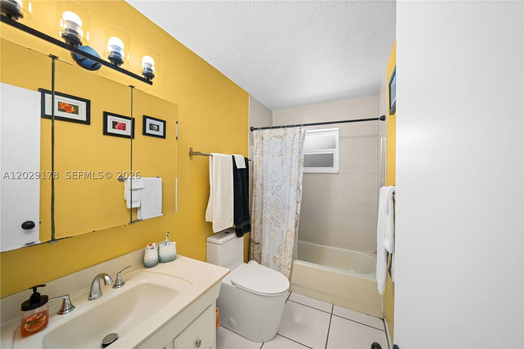 Real estate property located at 7715 9th St, Broward, Lauderdale North Park Sec, North Lauderdale, FL