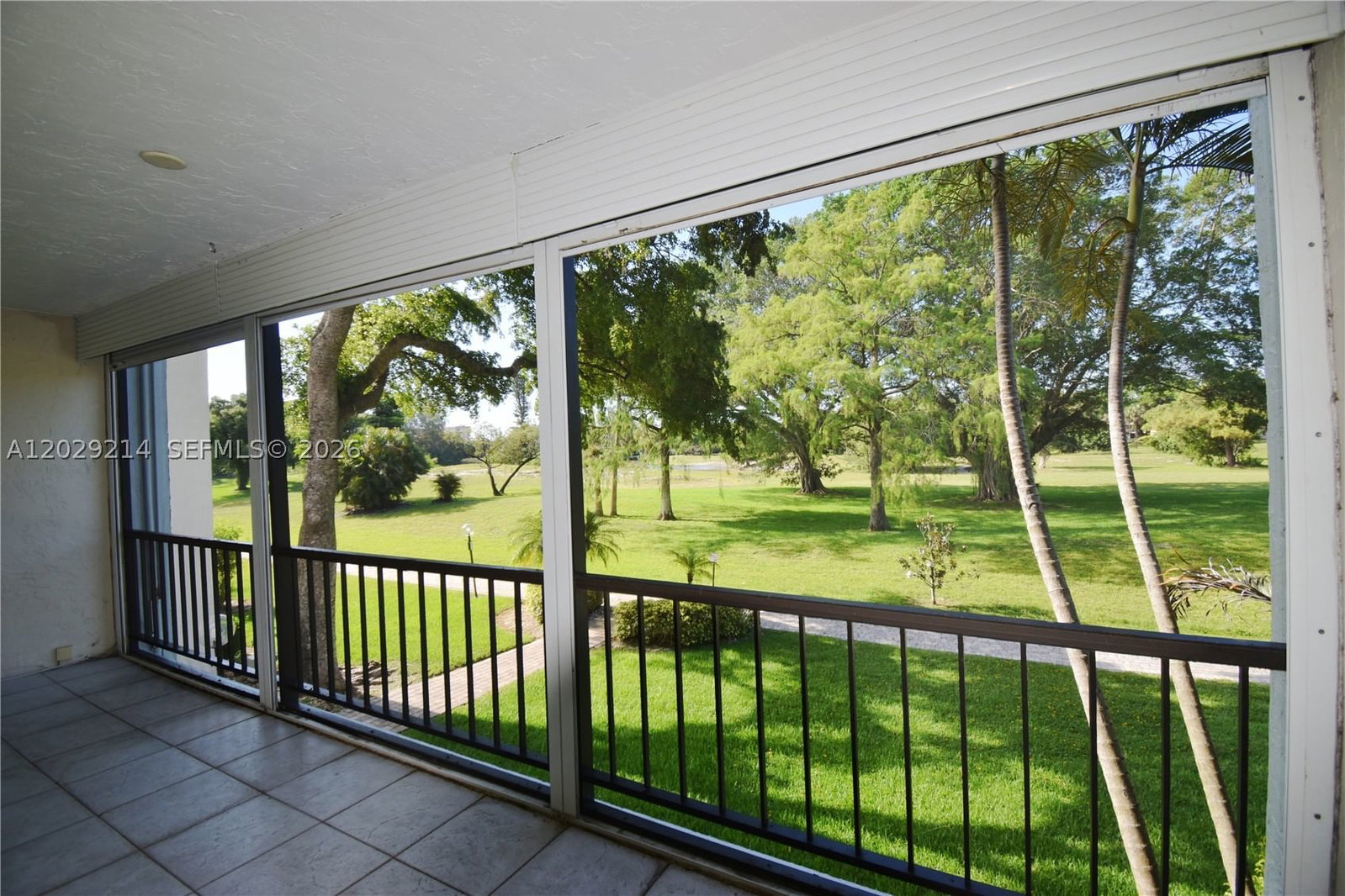 Real estate property located at 6080 44th St #201, Broward, Greens Of Inverrary Phase, Lauderhill, FL