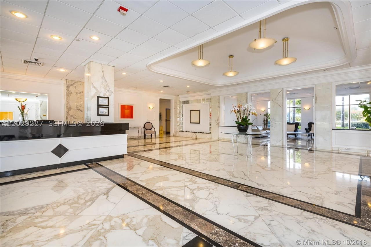 Real estate property located at 5700 Collins Ave #8K, Miami-dade, Seacoast 5700 Condo, Miami Beach, FL