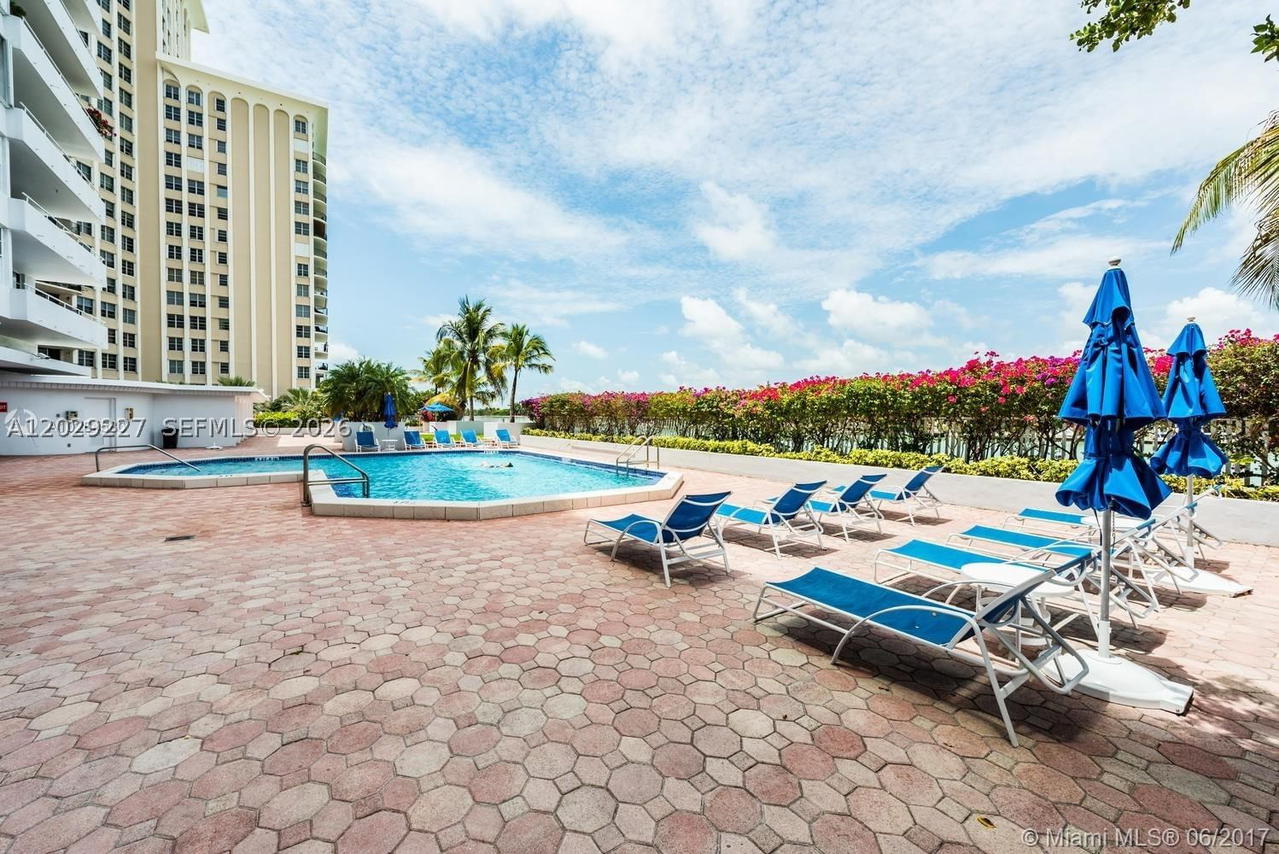 Real estate property located at 5700 Collins Ave #8K, Miami-dade, Seacoast 5700 Condo, Miami Beach, FL