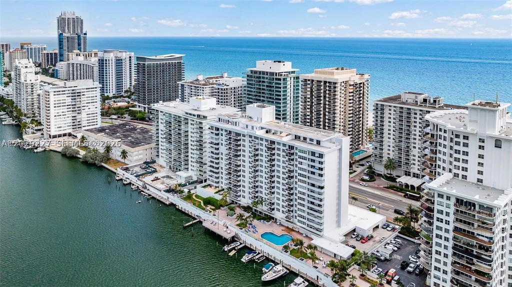 Real estate property located at 5700 Collins Ave #8K, Miami-dade, Seacoast 5700 Condo, Miami Beach, FL