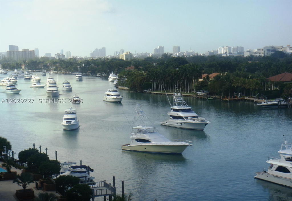 Real estate property located at 5700 Collins Ave #8K, Miami-dade, Seacoast 5700 Condo, Miami Beach, FL