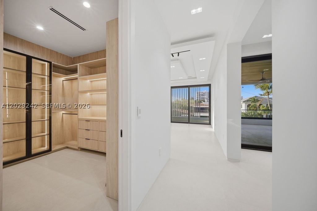 Real estate property located at 3318 16th Pl, Broward, Las Olas By The Sea Ext, Fort Lauderdale, FL