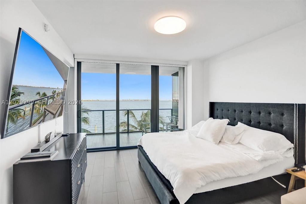 Real estate property located at 3131 7th Ave #304, Miami-dade, One Paraiso Condo, Miami, FL
