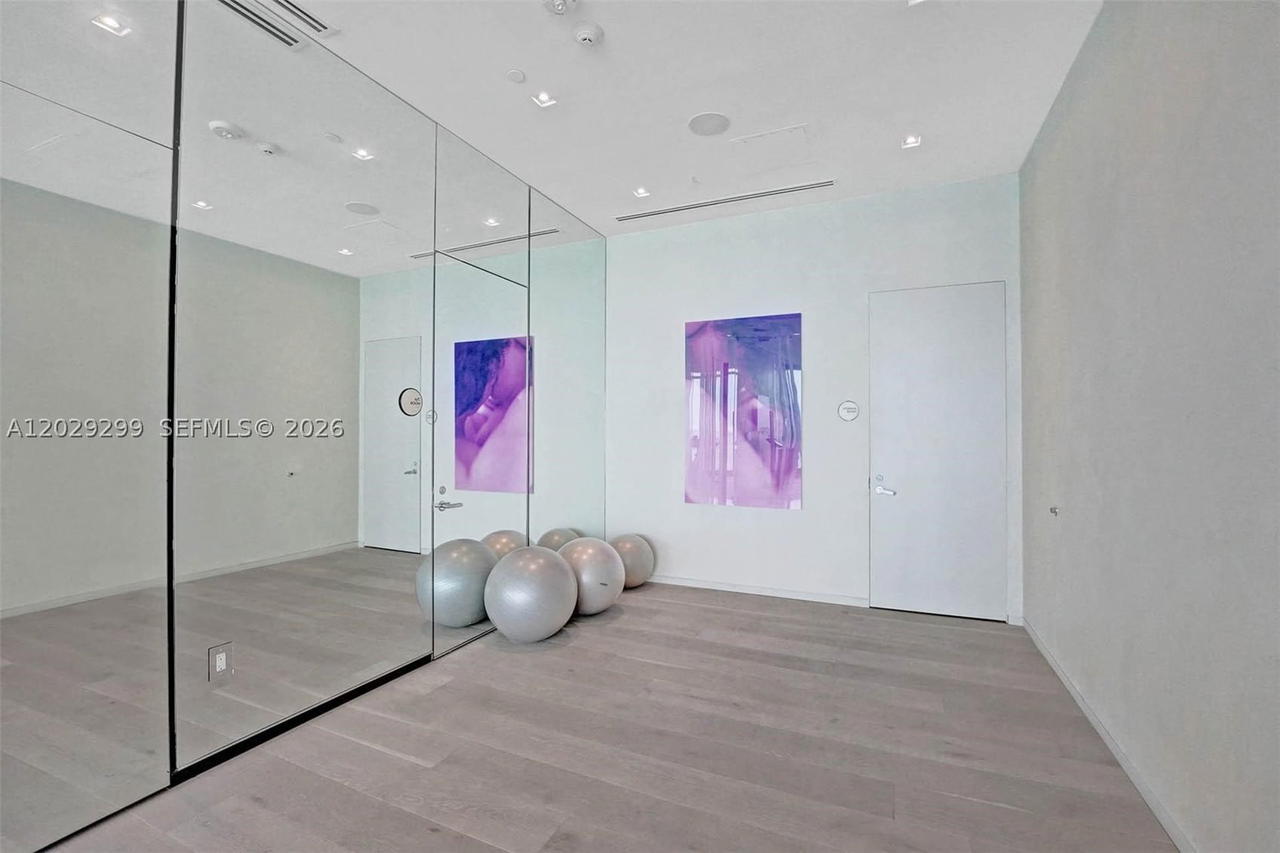 Real estate property located at 3131 7th Ave #304, Miami-dade, One Paraiso Condo, Miami, FL