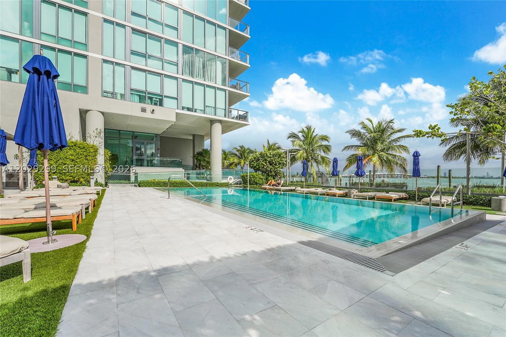 Real estate property located at 3131 7th Ave #304, Miami-dade, One Paraiso Condo, Miami, FL