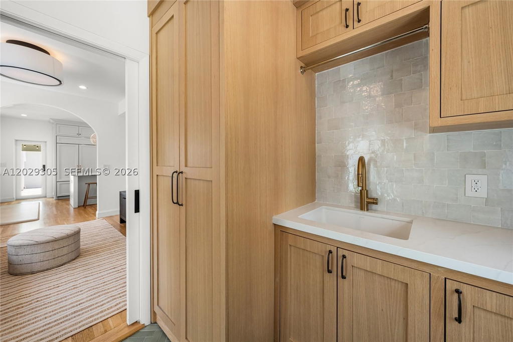Real estate property located at 1544 Plasentia Ave, Miami-dade, Coral Gables Country Club, Coral Gables, FL
