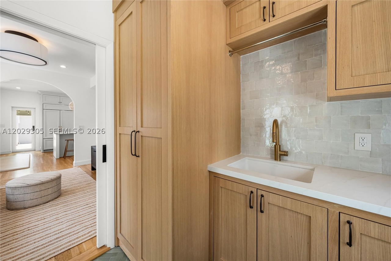 Real estate property located at 1544 Plasentia Ave, Miami-dade, Coral Gables Country Club, Coral Gables, FL