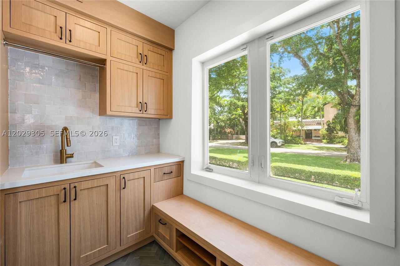 Real estate property located at 1544 Plasentia Ave, Miami-dade, Coral Gables Country Club, Coral Gables, FL