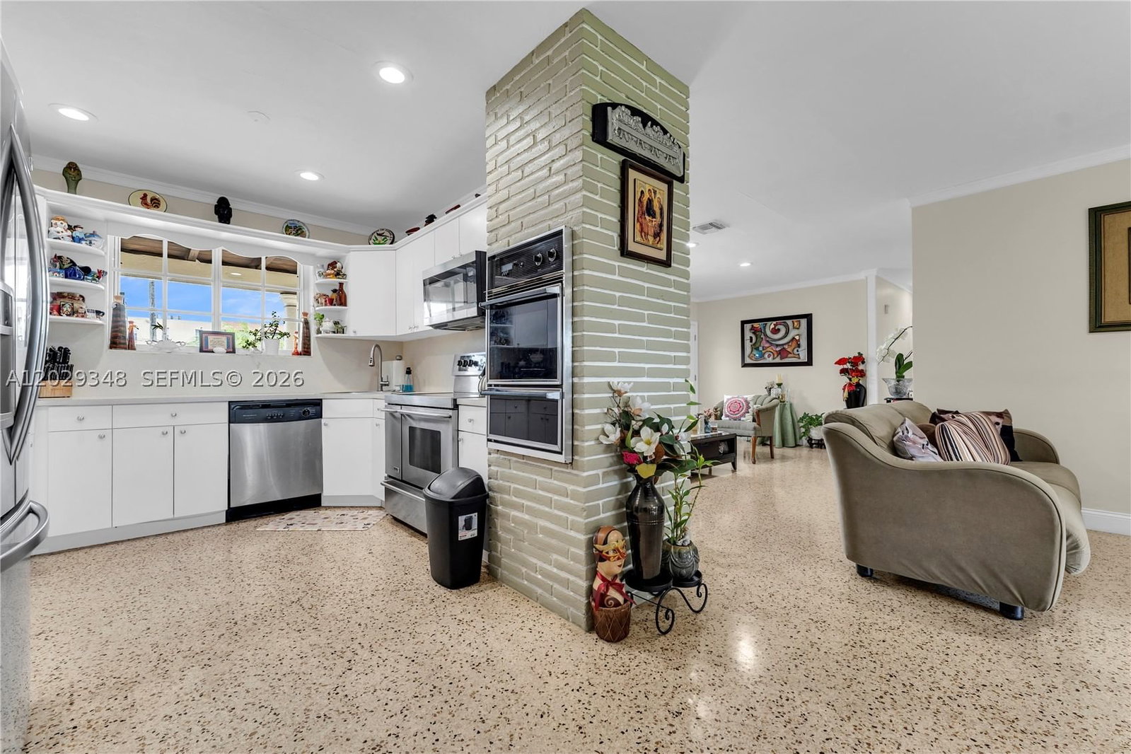 Real estate property located at 884 72nd Pl, Miami-dade, Meadows Park, Hialeah, FL