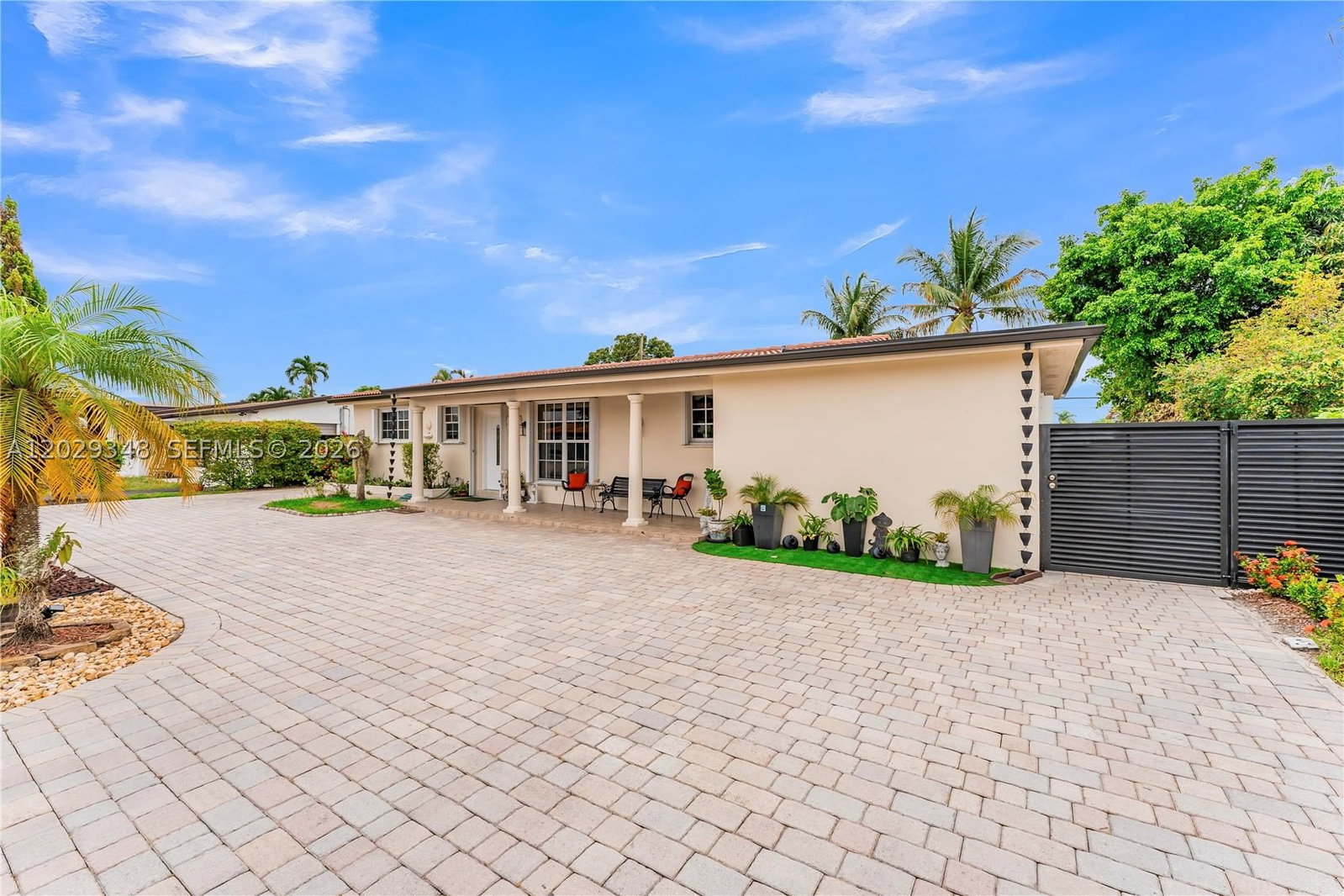 Real estate property located at 884 72nd Pl, Miami-dade, Meadows Park, Hialeah, FL