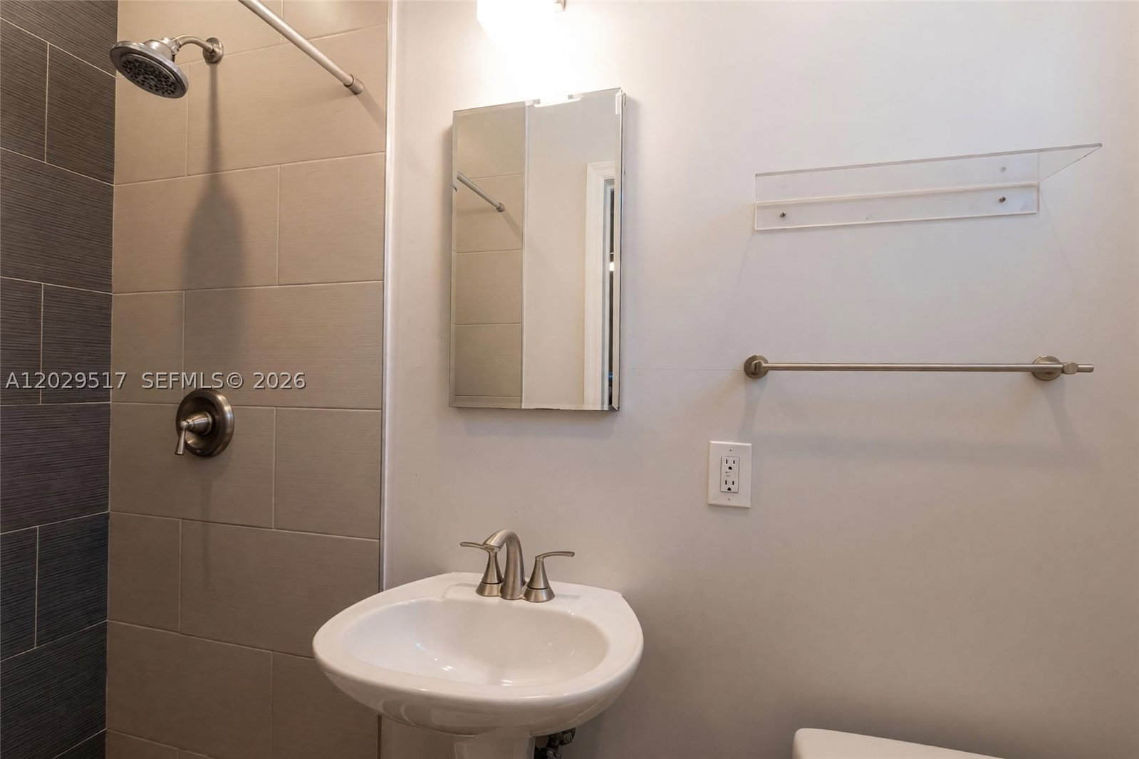 Real estate property located at 8595 128th St, Miami-dade, Ranchero Homesites, Miami, FL