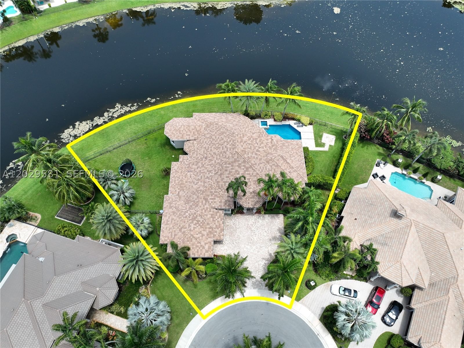 Real estate property located at 2458 Provence Ct, Broward, Sector 7 -, Weston, FL