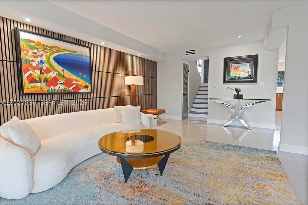 Real estate property located at 661 Kensington Pl #101B, Broward, Townhouses Shores Condo, Wilton Manors, FL