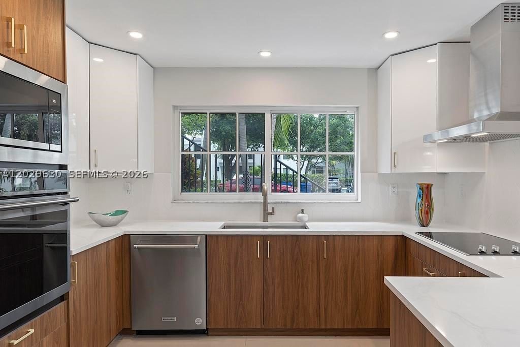 Real estate property located at 661 Kensington Pl #101B, Broward, Townhouses Shores Condo, Wilton Manors, FL