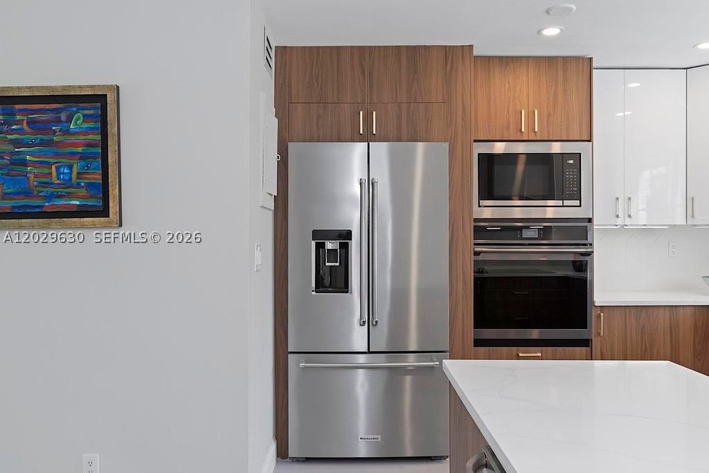 Real estate property located at 661 Kensington Pl #101B, Broward, Townhouses Shores Condo, Wilton Manors, FL