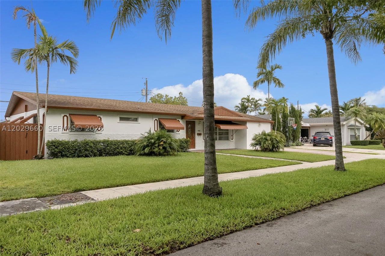 Real estate property located at 5830 89th Ct, Miami-dade, Darlington Manor, Miami, FL