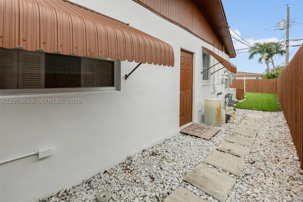 Real estate property located at 5830 89th Ct, Miami-dade, Darlington Manor, Miami, FL