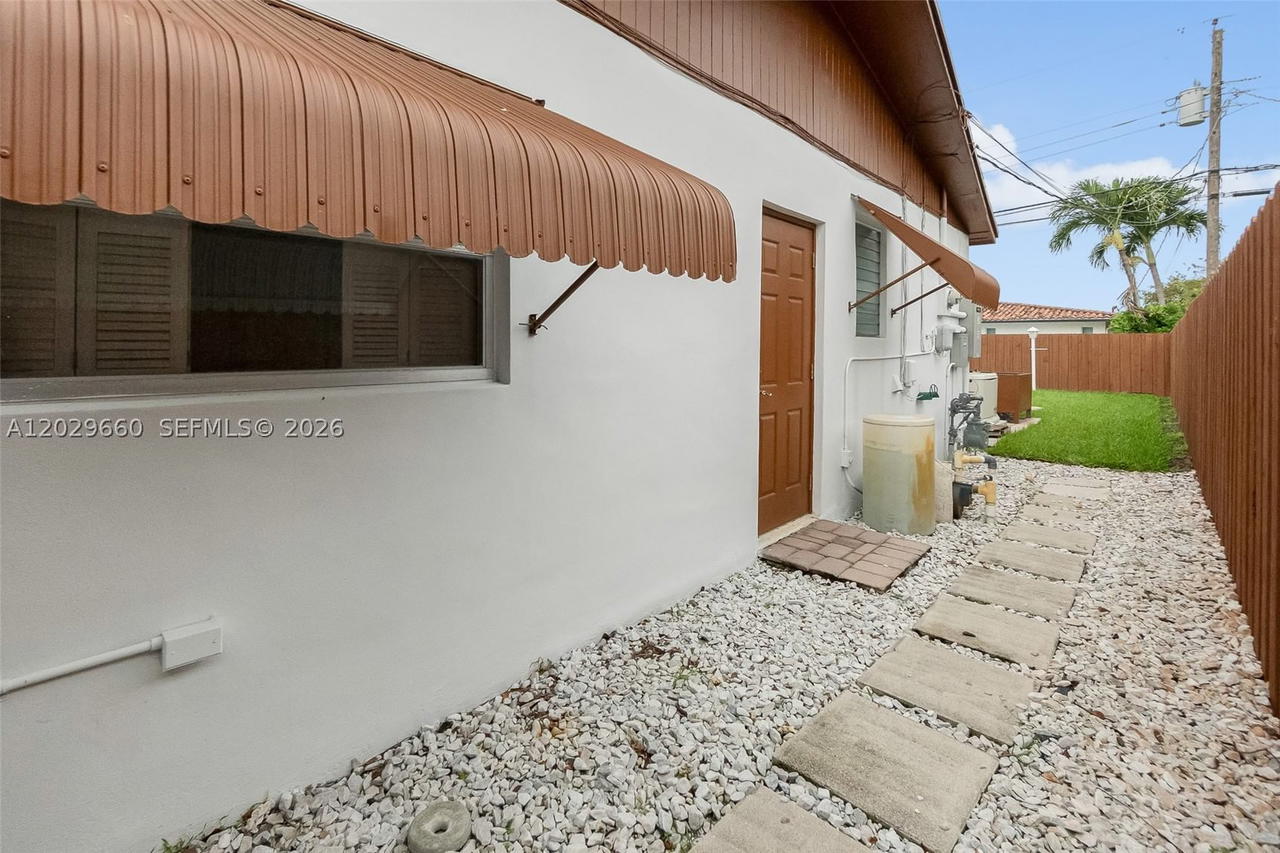 Real estate property located at 5830 89th Ct, Miami-dade, Darlington Manor, Miami, FL