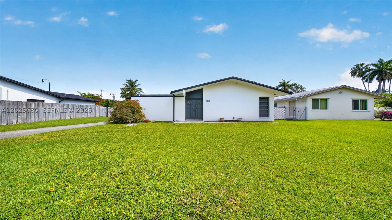 Real estate property located at 9605 187th St, Miami-dade, Bel Aire, Cutler Bay, FL
