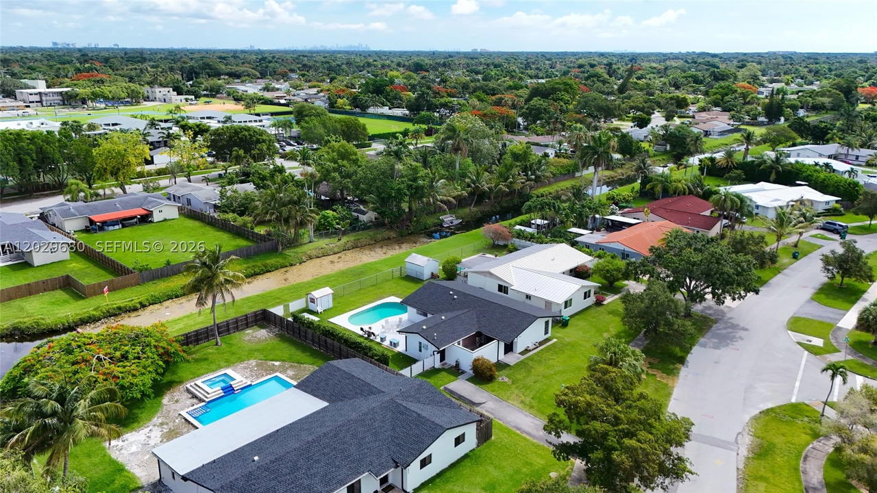 Real estate property located at 9605 187th St, Miami-dade, Bel Aire, Cutler Bay, FL