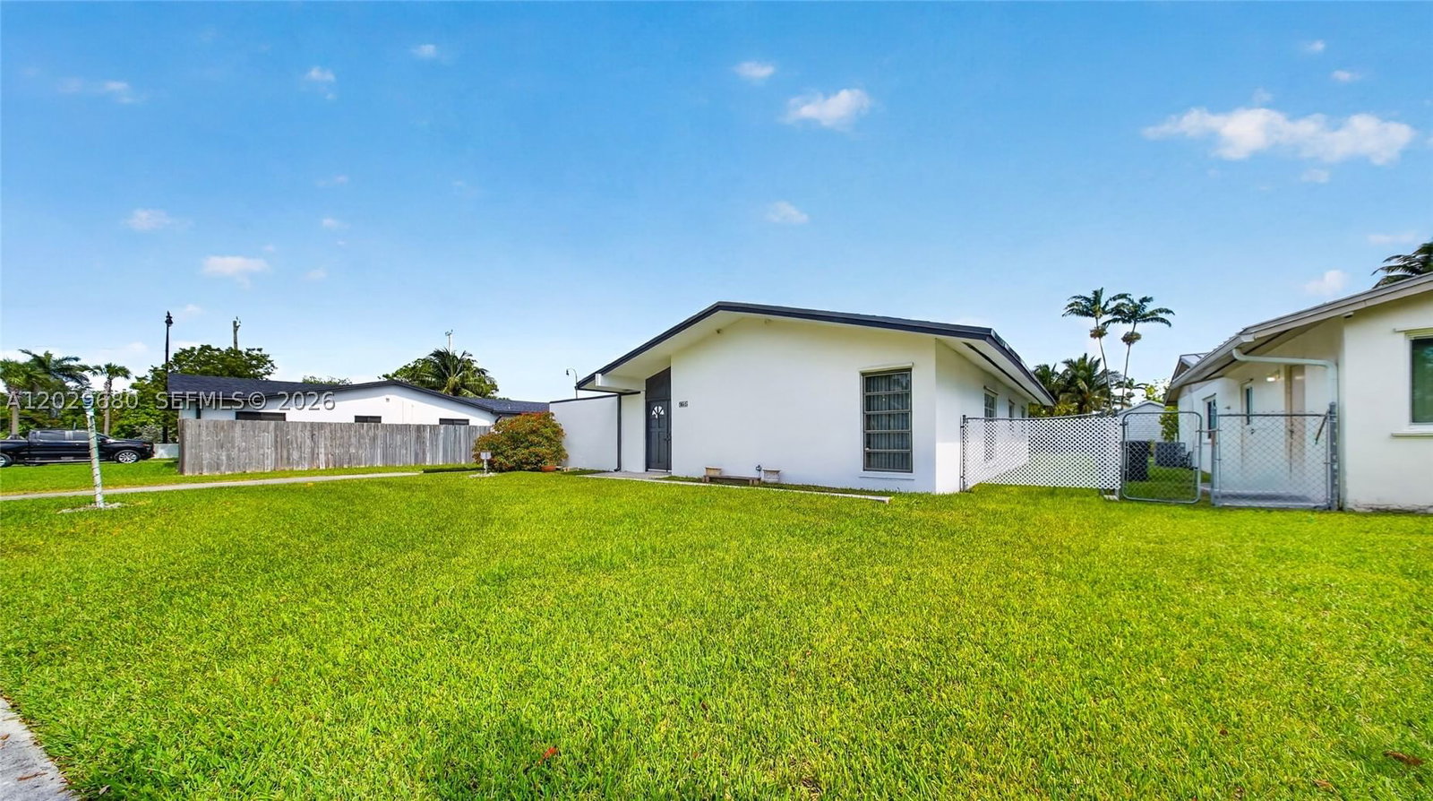 Real estate property located at 9605 187th St, Miami-dade, Bel Aire, Cutler Bay, FL