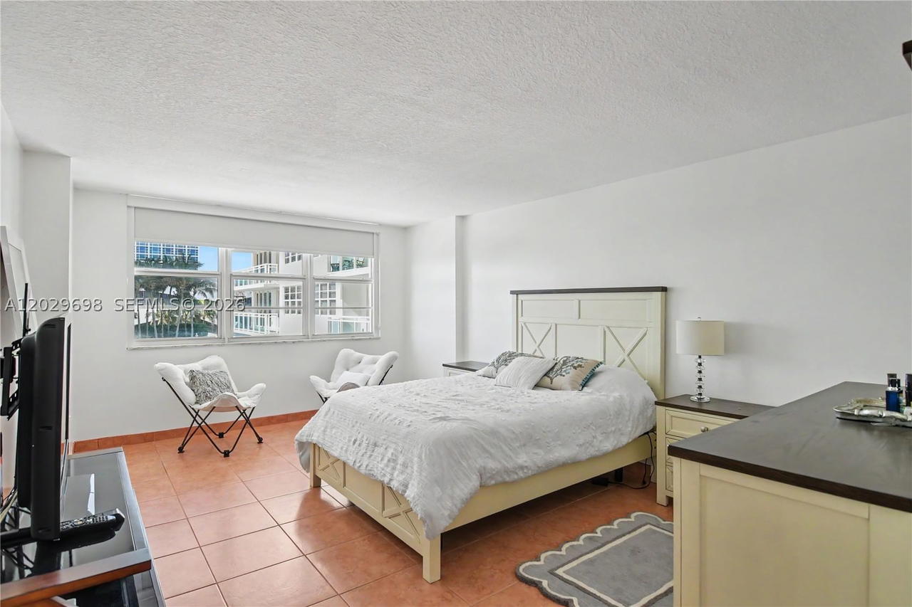 Real estate property located at 6917 Collins Ave #605, Miami-dade, The Collins Condo, Miami Beach, FL