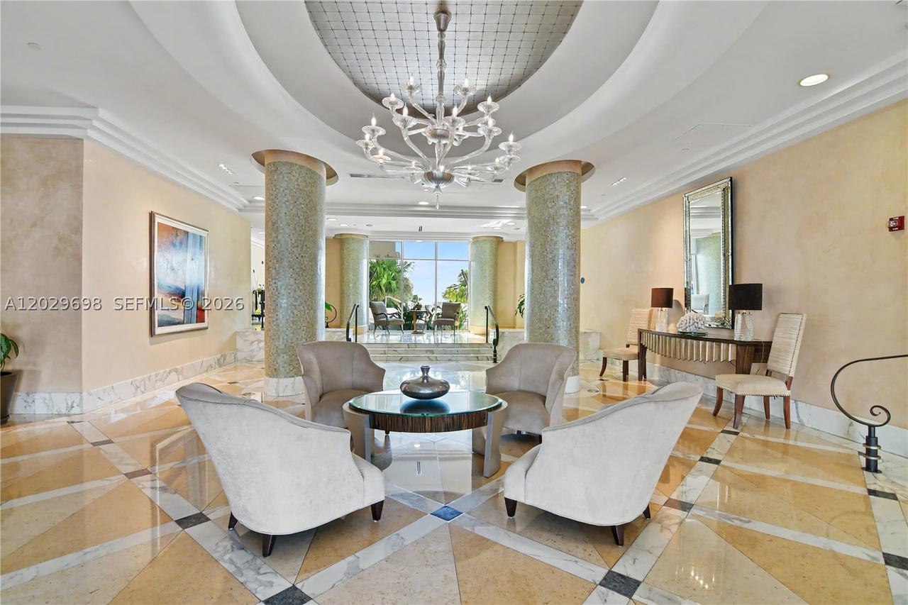 Real estate property located at 6917 Collins Ave #605, Miami-dade, The Collins Condo, Miami Beach, FL