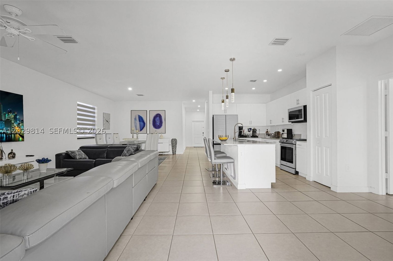 Real estate property located at 11938 241st St, Miami-dade, Estates At Silver Palm, Homestead, FL